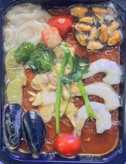 Том Ям с крабом и гребешком